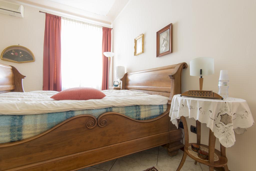 B&B - Il Portichetto Asti Cameră foto
